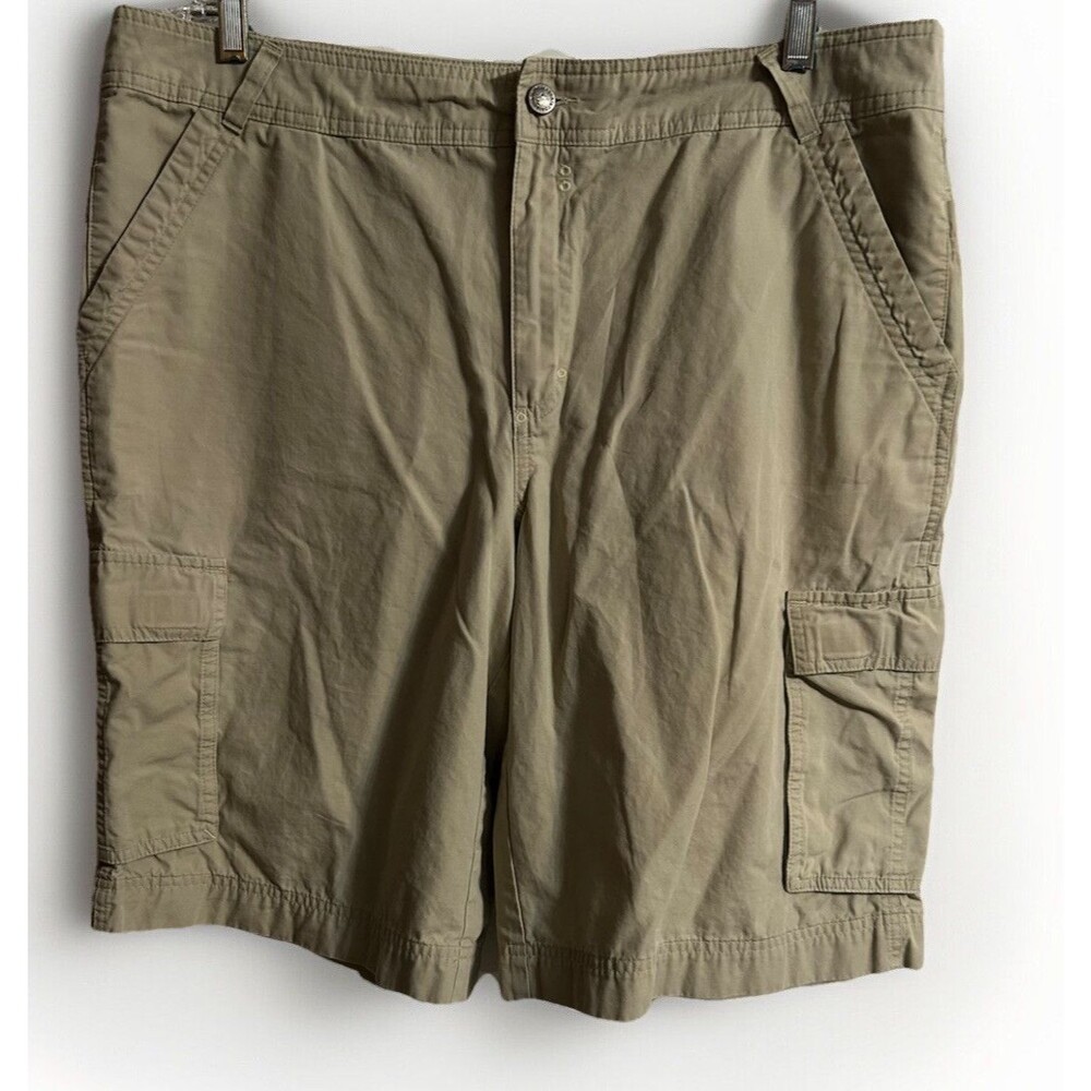 Patagonia Organic Cotton Cargo Shorts, Tan Color Men’s Size Waist 38 Inseam 12￼